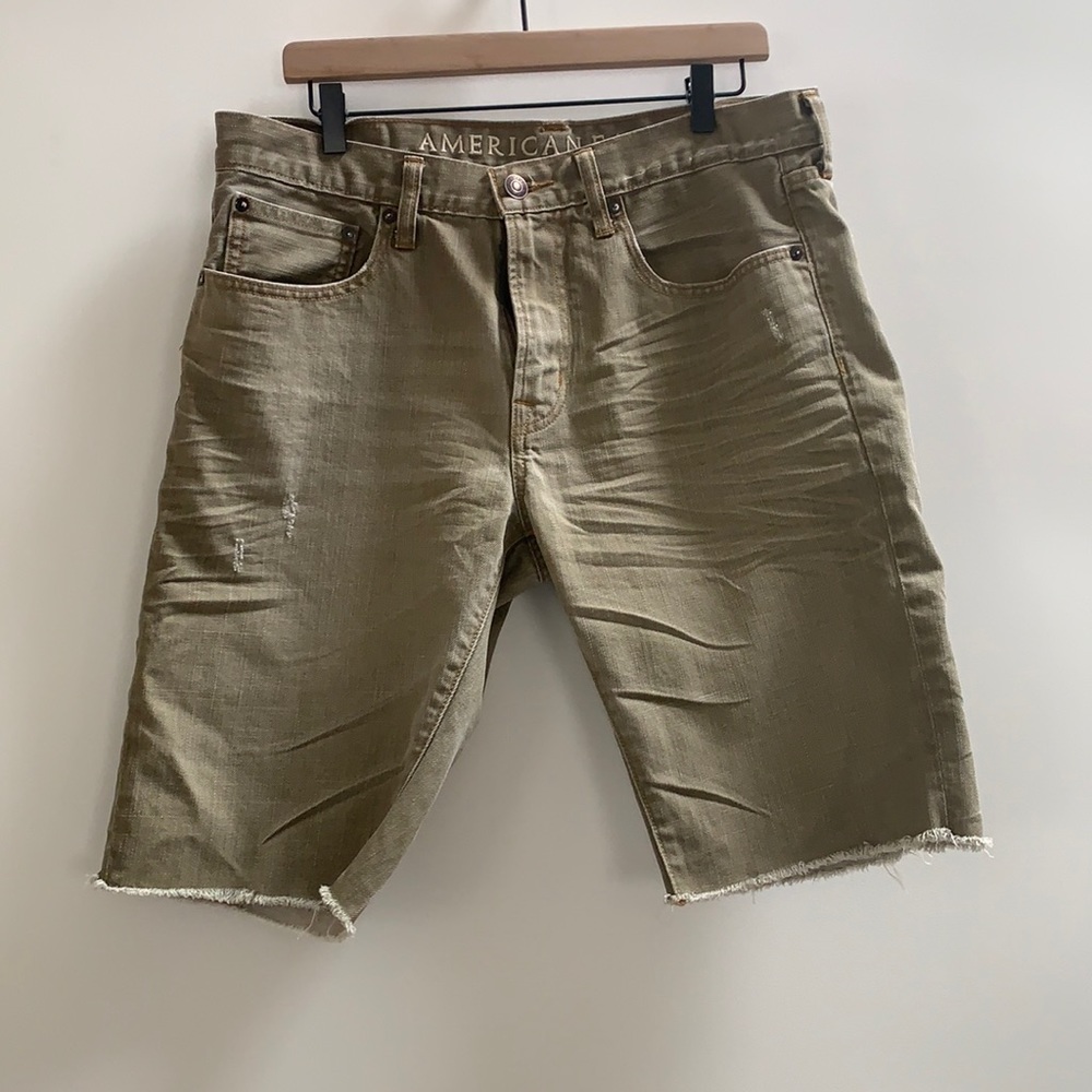 AMERICA EAGLE JEAN SHORTS / SIZE 34